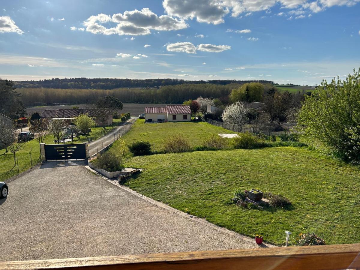 Maison Karmanor Monthoiron Kültér fotó